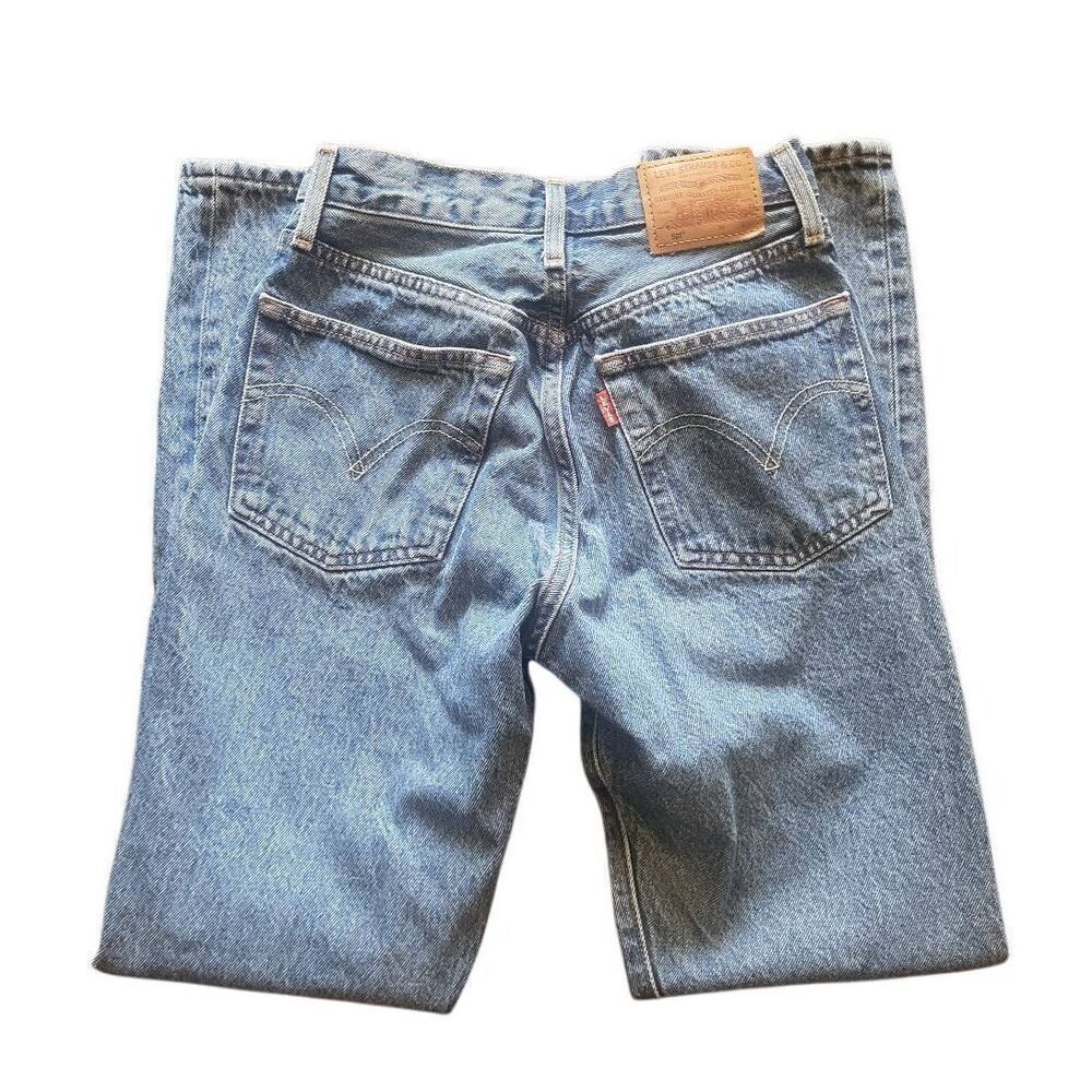 Levi's Jeans Women's 24 Blue 501 Original Fit Classic Straight Shout Out - Picture 2 of 5